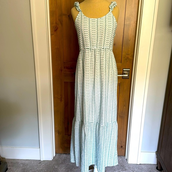 Jessica Simpson White and Blue Maxi Dress - Picture 1 of 10